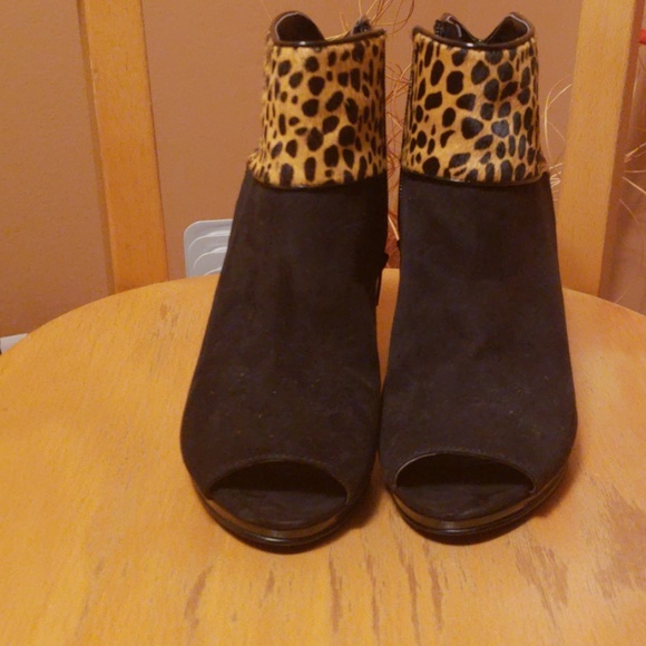 Boots - Picture 2 of 3